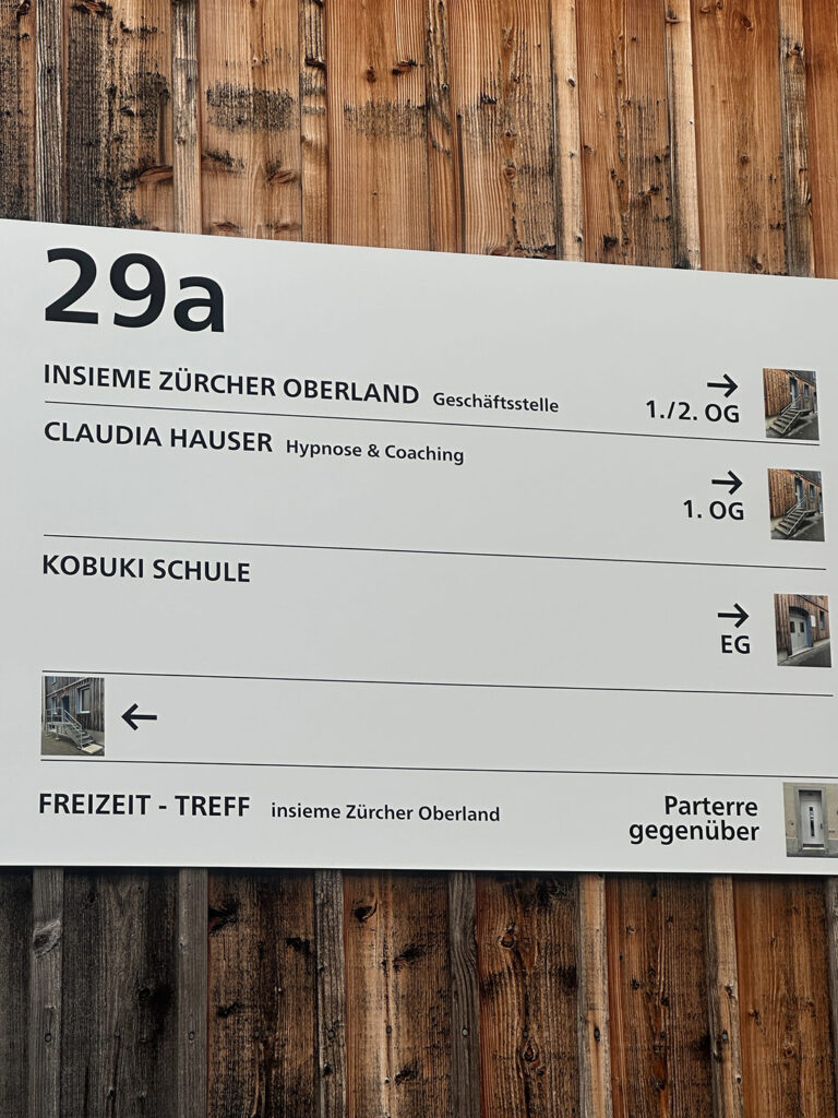 Claudia-Hauser-Praxis-3 svg+xml;charset=utf